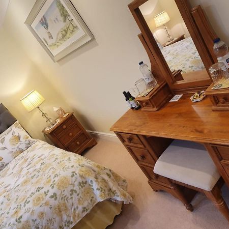 The Croft Guest House Narberth Eksteriør bilde